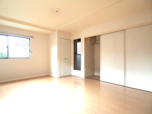 新宿区左門町戸建