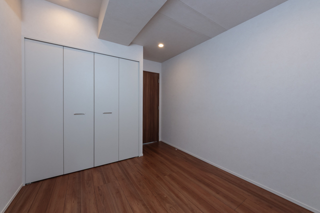 ＴＨＥ　ＡＫＡＳＡＫＡ　ＲＥＳＩＤＥＮＣＥ　Ｓ．Ｏ．Ａ．　－