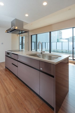 ＴＨＥ　ＡＫＡＳＡＫＡ　ＲＥＳＩＤＥＮＣＥ　Ｓ．Ｏ．Ａ．　－