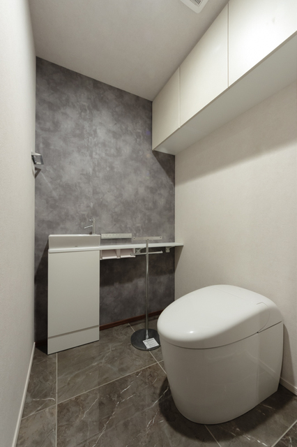ＴＨＥ　ＡＫＡＳＡＫＡ　ＲＥＳＩＤＥＮＣＥ　Ｓ．Ｏ．Ａ．　－