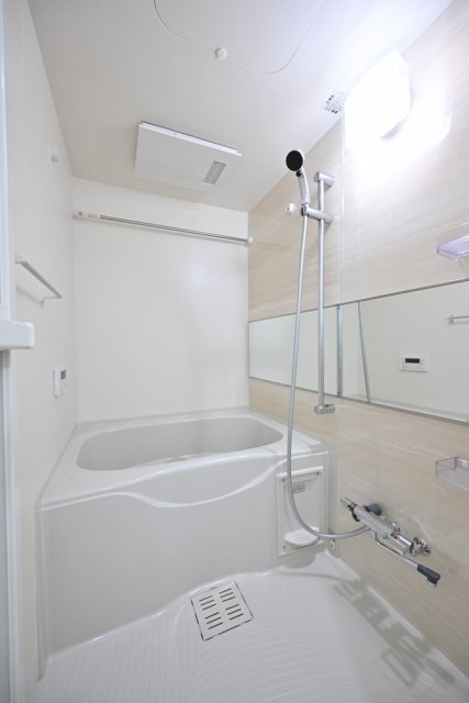 Ｔｈｅ　Ｒｅｓｉｄｅｎｃｅ　Ｎｉｈｏｎｂａｓｈｉ