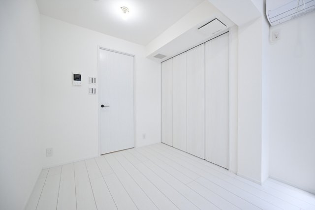 Ｔｈｅ　Ｒｅｓｉｄｅｎｃｅ　Ｎｉｈｏｎｂａｓｈｉ