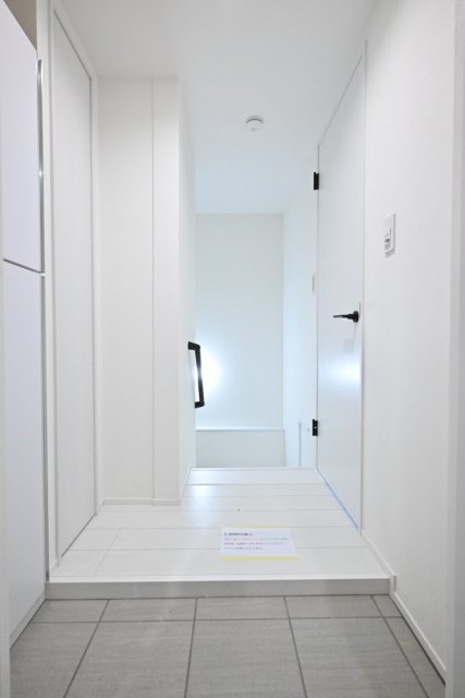 Ｔｈｅ　Ｒｅｓｉｄｅｎｃｅ　Ｎｉｈｏｎｂａｓｈｉ