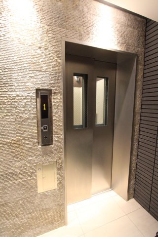 プラウドフラット三越前
