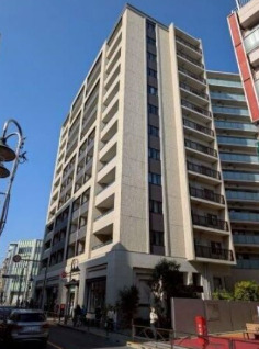 ドレッセ都立大学
