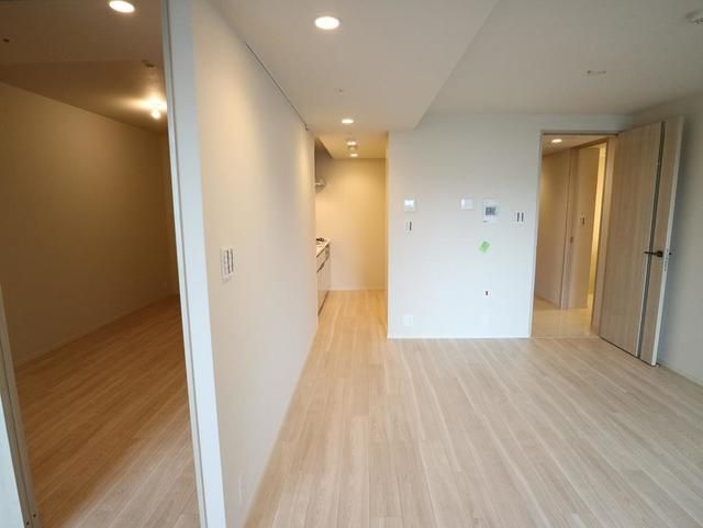 ＴＨＥ　ＣＯＵＲＴ　神宮外苑