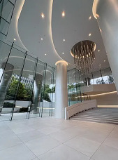 ＴＨＥ　ＣＯＵＲＴ　神宮外苑