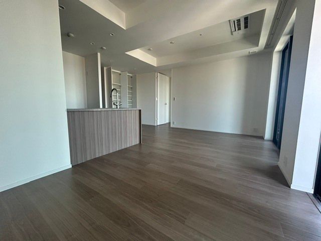 WORLD TOWER RESIDENCE