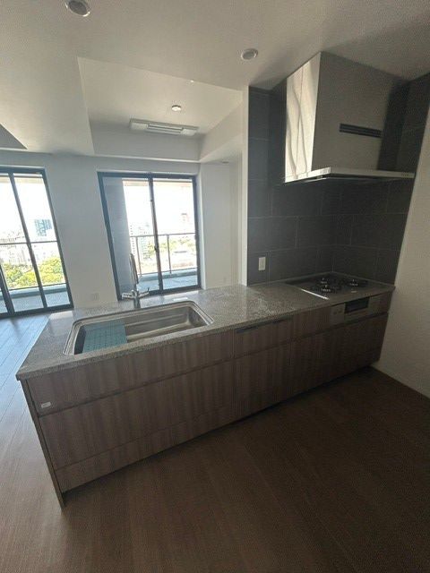 WORLD TOWER RESIDENCE