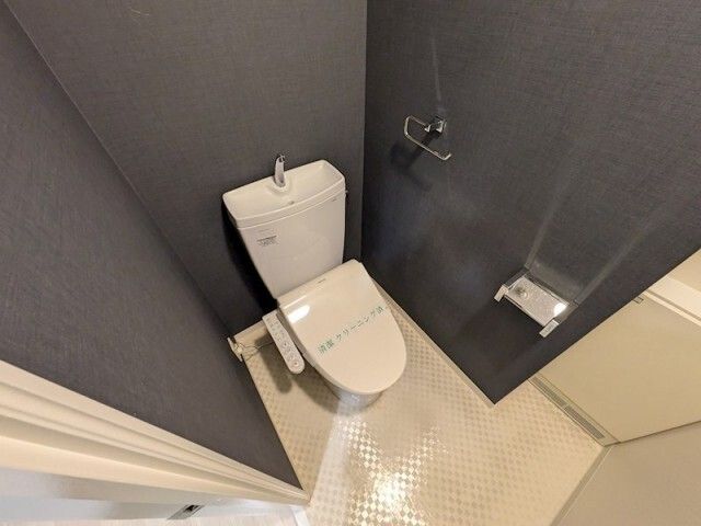 ラスターハウス