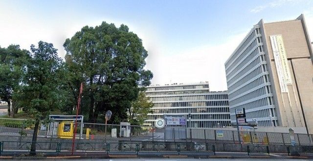 ラスターハウス