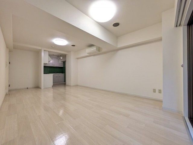 ラスターハウス