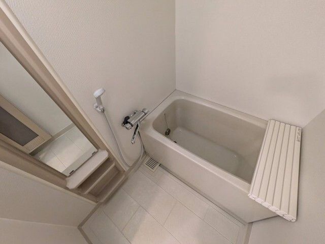 ラスターハウス