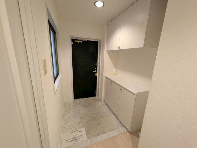 ラスターハウス