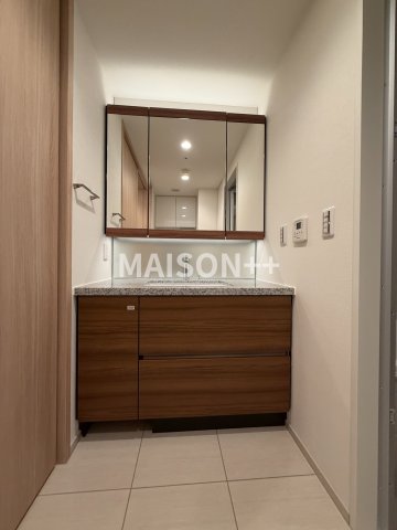 ＴＯＦＲＯＭ　ＹＡＥＳＵ　Ｒｅｓｉｄｅｎｃｅ