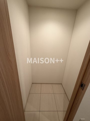 ＴＯＦＲＯＭ　ＹＡＥＳＵ　Ｒｅｓｉｄｅｎｃｅ