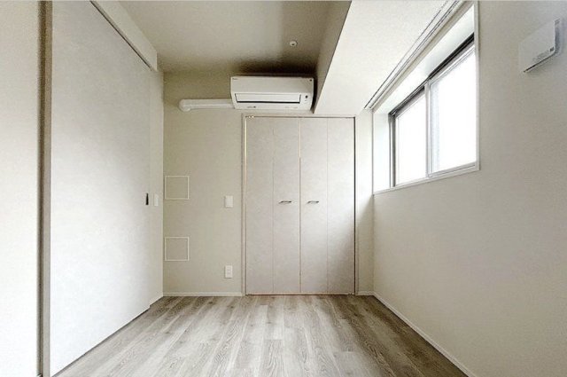 Ｕｒｂａｎ　Ｂｒｅｅｚｅ　恵比寿
