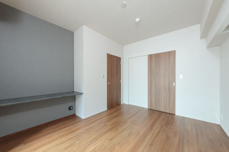 ＴＨＥ　ＡＫＡＳＡＫＡ　ＲＥＳＩＤＥＮＣＥ　Ｓ．Ｏ．Ａ．　－