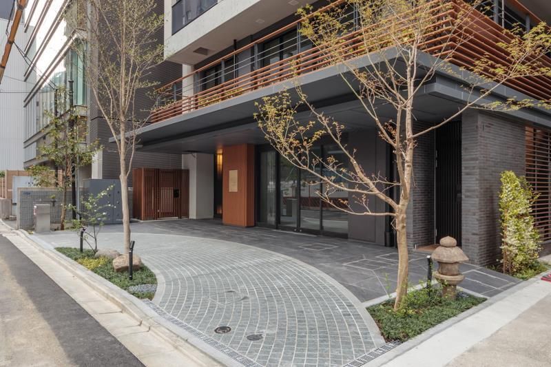 ＴＨＥ　ＡＫＡＳＡＫＡ　ＲＥＳＩＤＥＮＣＥ　Ｓ．Ｏ．Ａ．　－