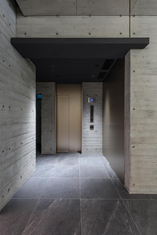ＴＨＥ　ＡＫＡＳＡＫＡ　ＲＥＳＩＤＥＮＣＥ　Ｓ．Ｏ．Ａ．　－