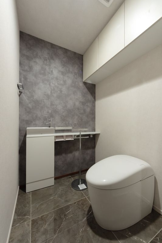 ＴＨＥ　ＡＫＡＳＡＫＡ　ＲＥＳＩＤＥＮＣＥ　Ｓ．Ｏ．Ａ．　－