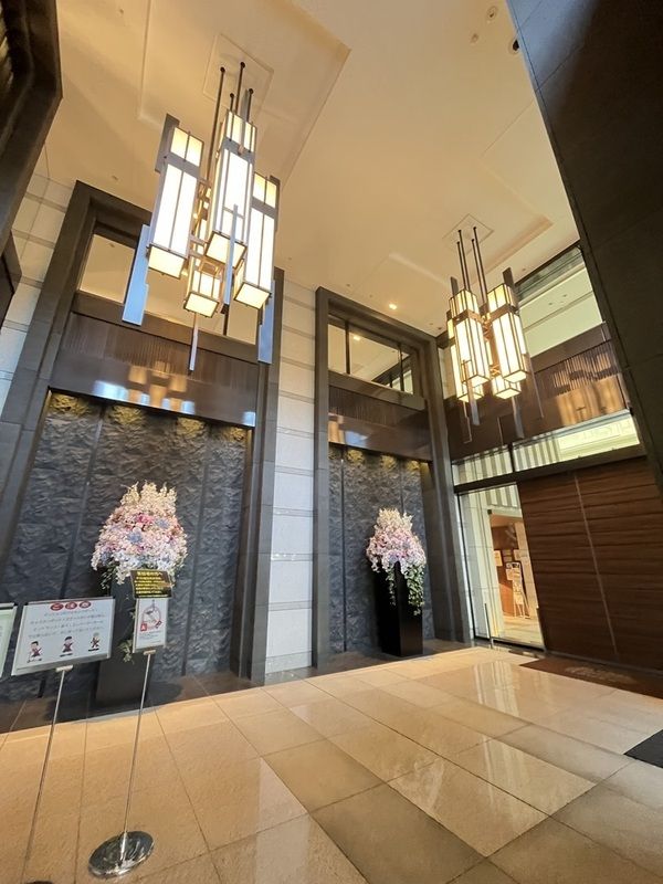 ＧＬＯＢＡＬ　ＦＲＯＮＴ　ＴＯＷＥＲ