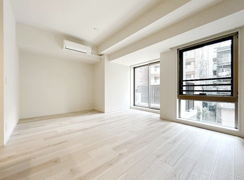 Ｕｒｂａｎ　Ｂｒｅｅｚｅ　恵比寿